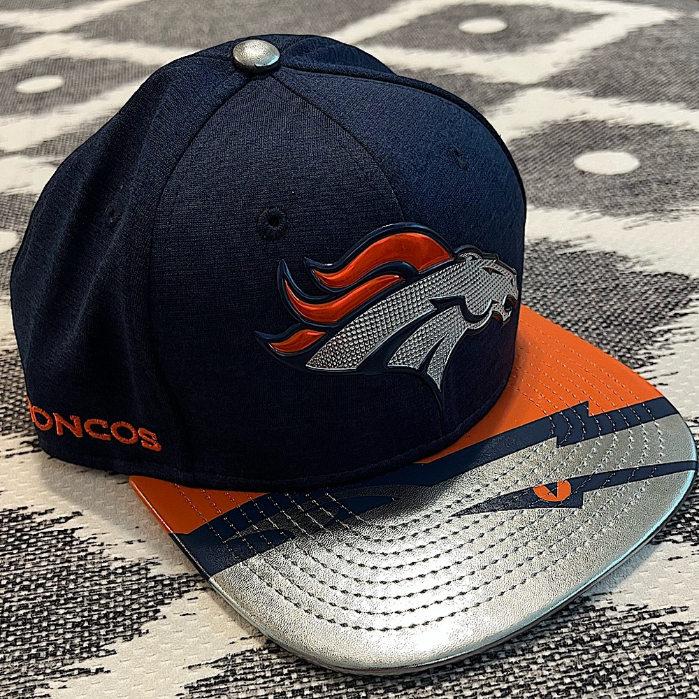 NEW ERA Denver Broncos Draft Day SnapBack hat, NWOT